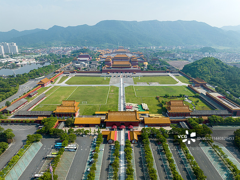 浙江省金华市东阳横店影视城明清宫苑建筑风光图片素材