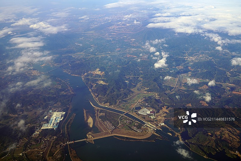 鸟瞰清远飞来峡水利枢纽图片素材
