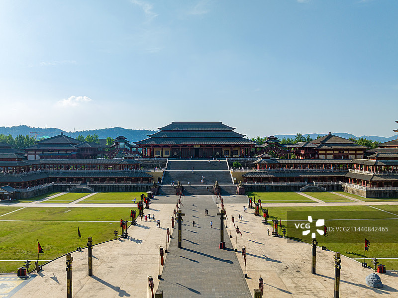浙江省金华市东阳横店影视城秦王宫建筑风光图片素材
