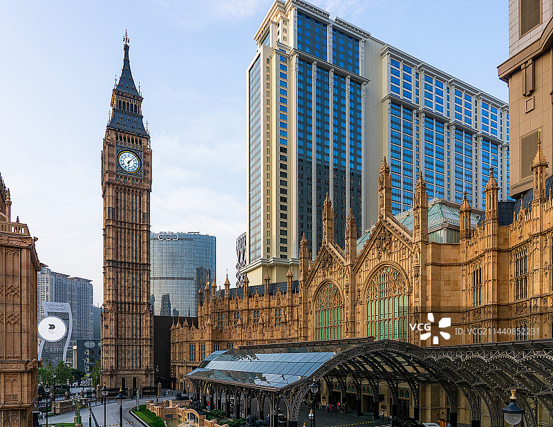 中国澳门伦敦人度假区酒店娱乐城夜景图片素材