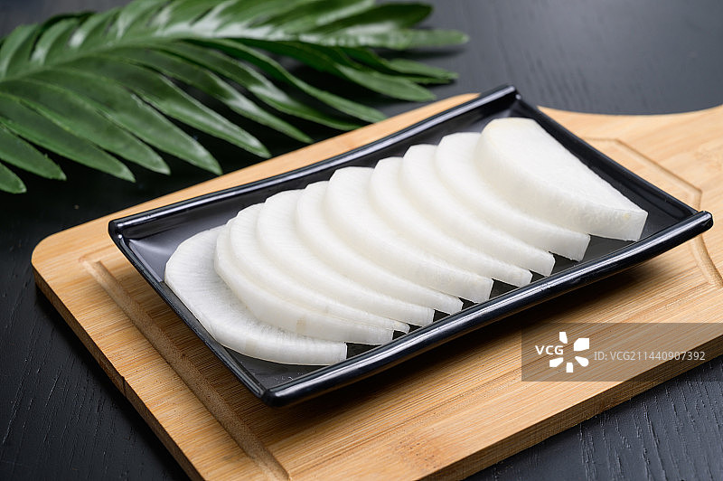 火锅涮品-白萝卜片图片素材