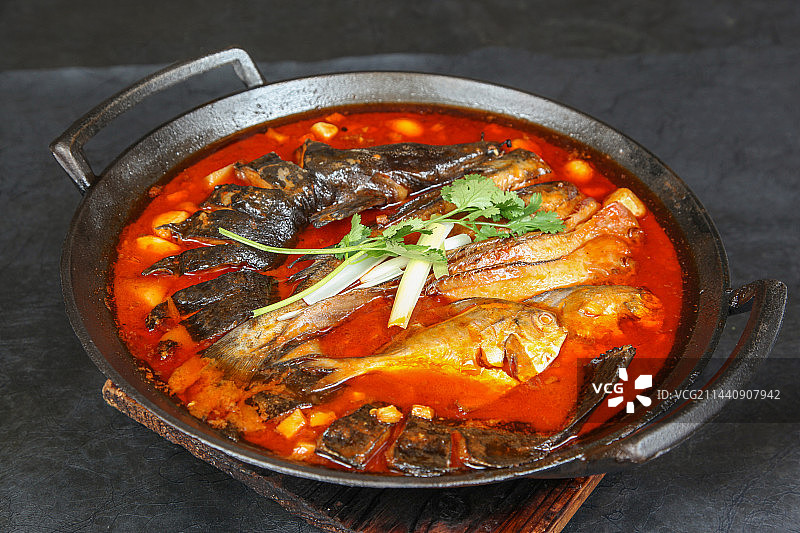 中餐美食-炖杂鱼图片素材