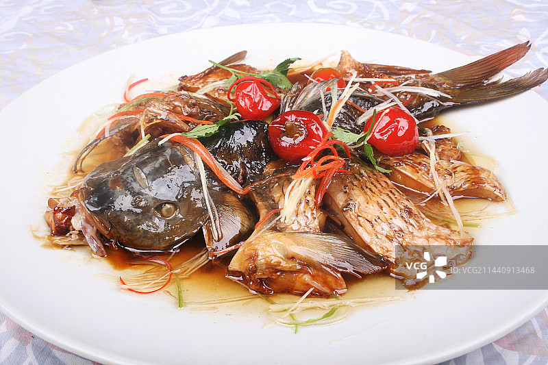 中餐美食-啤酒鱼图片素材