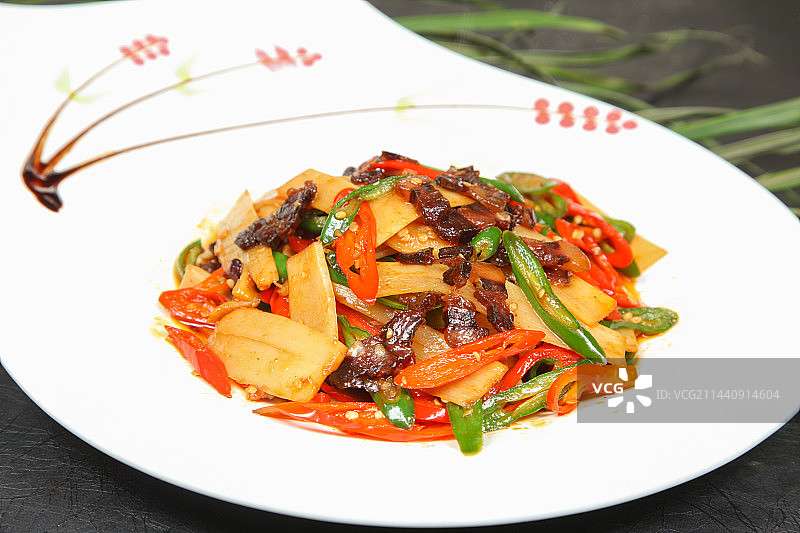 中餐美食-烟笋炒腊肉图片素材