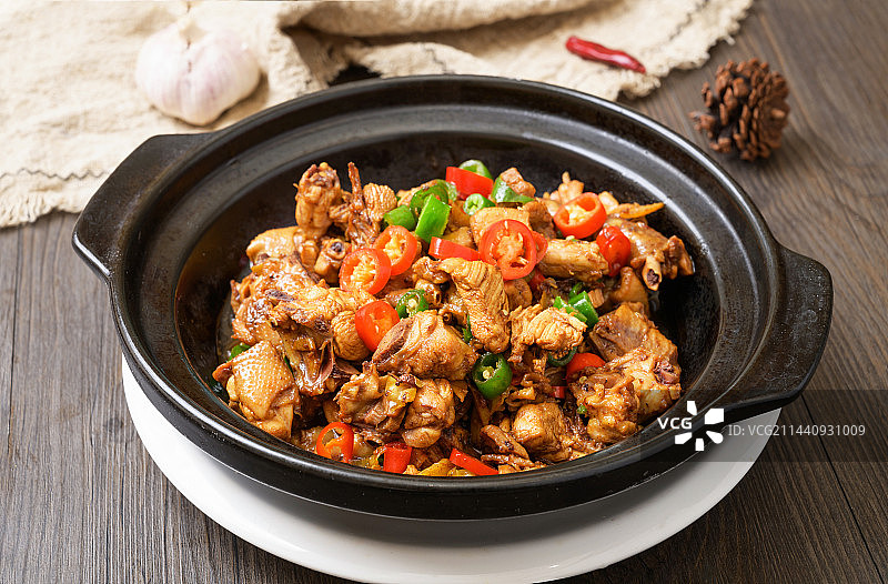 中餐美食-风味炖鸡块图片素材