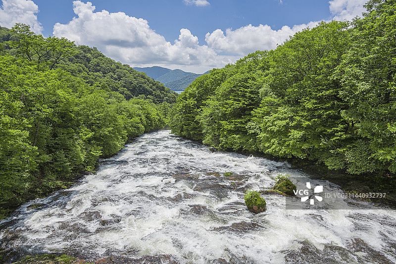 奥日光中禅寺湖的龙头瀑布，枥木县日光市图片素材