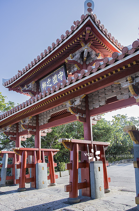 日本冲绳县那霸市首里城守礼门图片素材