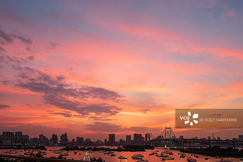 傍晚时分的台场，日本东京港区图片素材