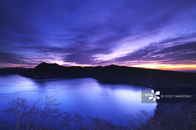 清晨的摩周湖，日本北海道弟子屈图片素材