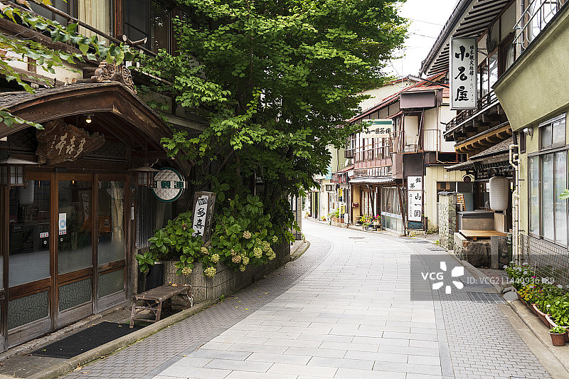 日本长野县下高井郡山之内涩温泉的温泉度假村图片素材