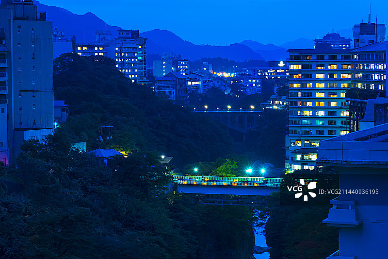 日本栃木县鬼怒川温泉夜景图片素材