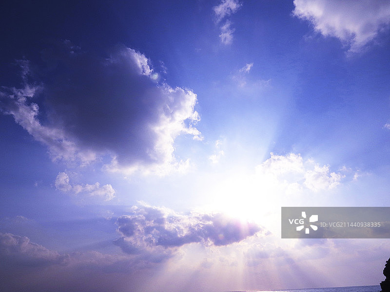 日本岛根县出云市的蓝天白云图片素材