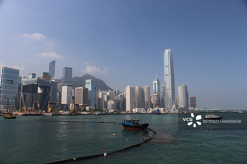 香港维多利亚港天际线金紫荆广场尖沙咀图片素材