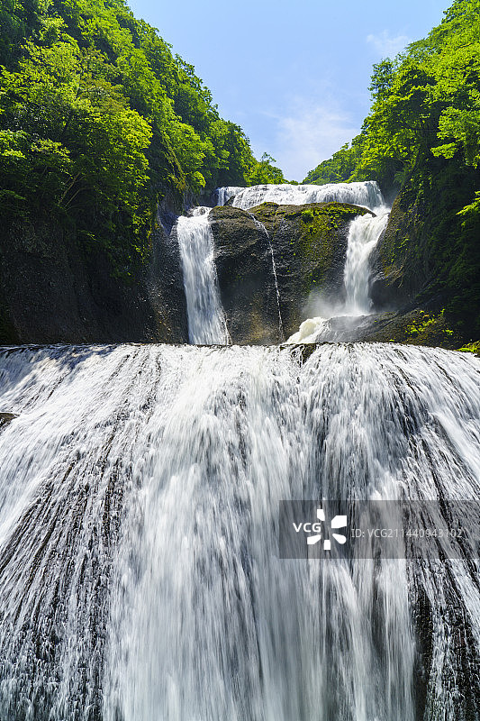 初夏的袋田瀑布，日本茨城县久慈郡大子町图片素材