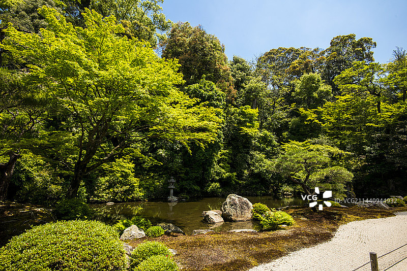 日本京都府京都市东山区的知恩院图片素材