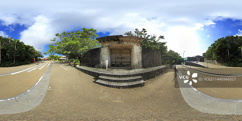 日本冲绳县那霸市首里城园比屋武御狱石门图片素材