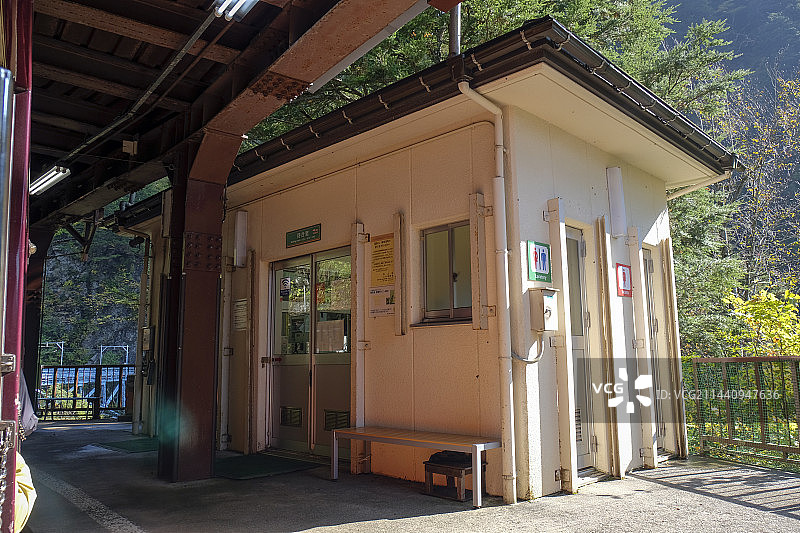 日本富山县黑薙车站图片素材