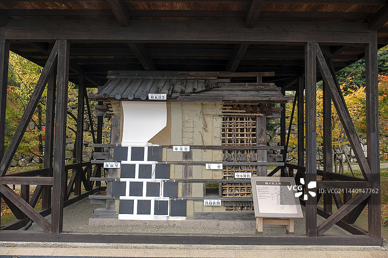 日本石川县金泽市丸之内金泽城鹤丸泥墙图片素材