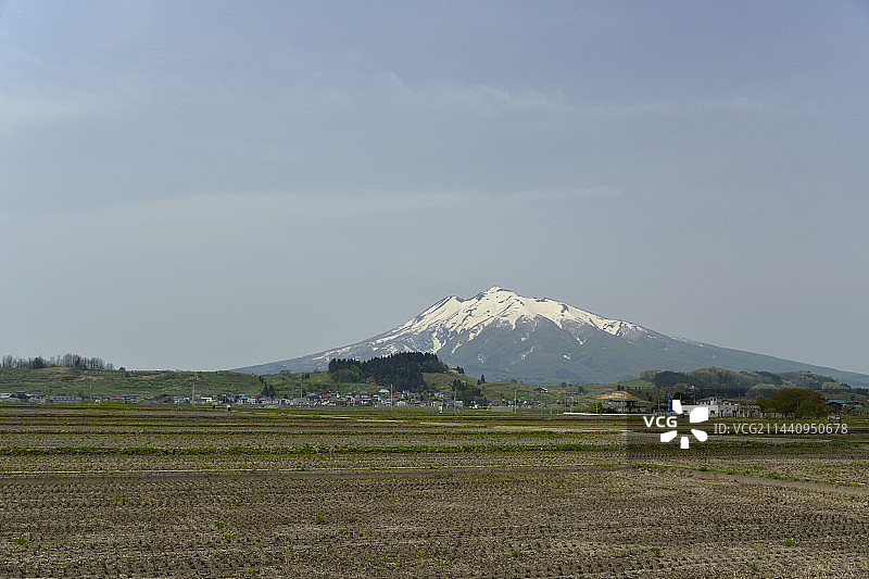 日本青森县弘前市的岩木山图片素材
