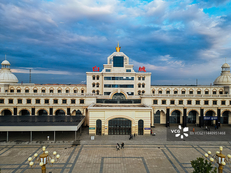 白城市 白城站 海明路 民生中学 市民广场 白城文化中心 航拍图片素材