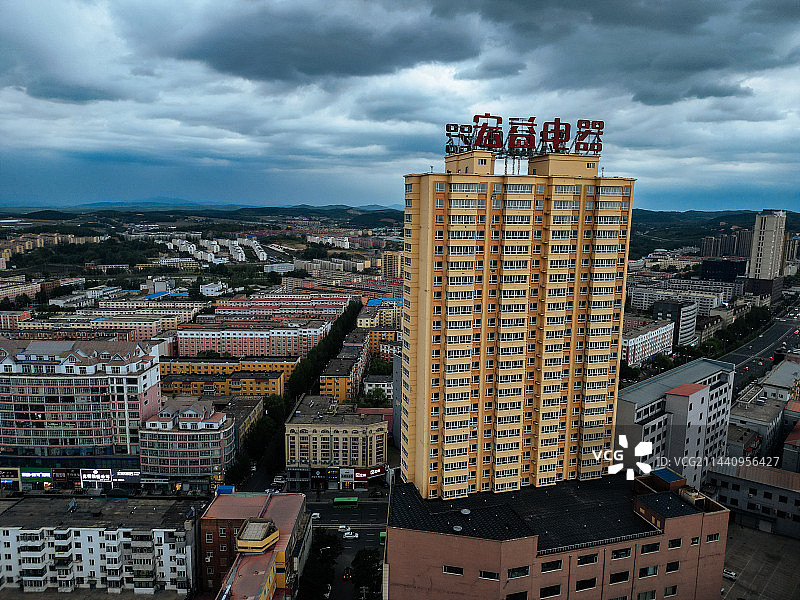 鹤岗 振兴广场 天水湖公园 建设大厦 科技馆 人民医院图片素材