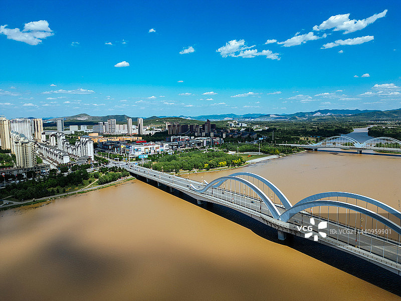 辽阳市 白塔区 万达广场 新运大桥 辽阳大剧院 中南数字双创园 河东广场图片素材
