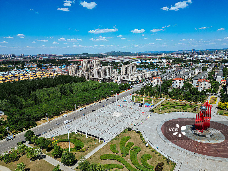 辽阳市 宏伟区 宏伟广场 半山居 荟萃湖 天井公园 航拍图片素材