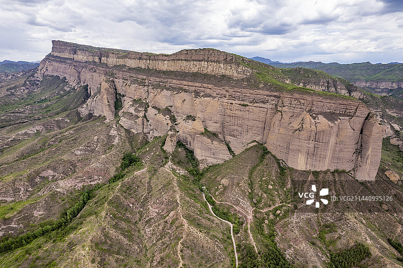 夏天后城赤壁单体巨石自然风景图片素材