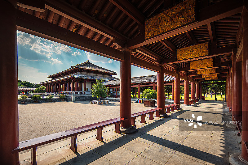 河南省漯河市许慎文化园长廊图片素材