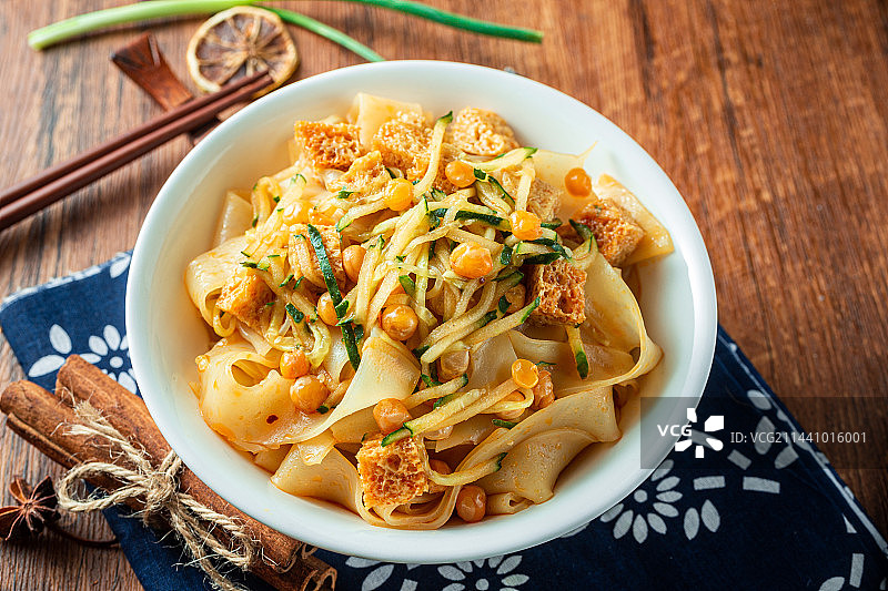 凉拌凉皮图片素材