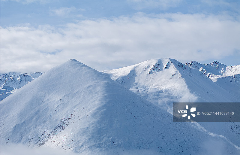 甘孜雪山群图片素材