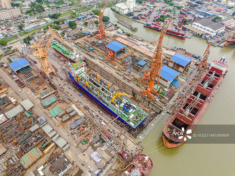 中国广东省广州市黄埔区中海工业菠萝庙船厂图片素材