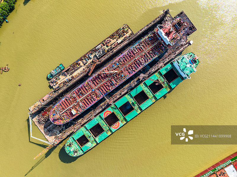 中国广东省广州市黄埔区中海工业菠萝庙船厂图片素材