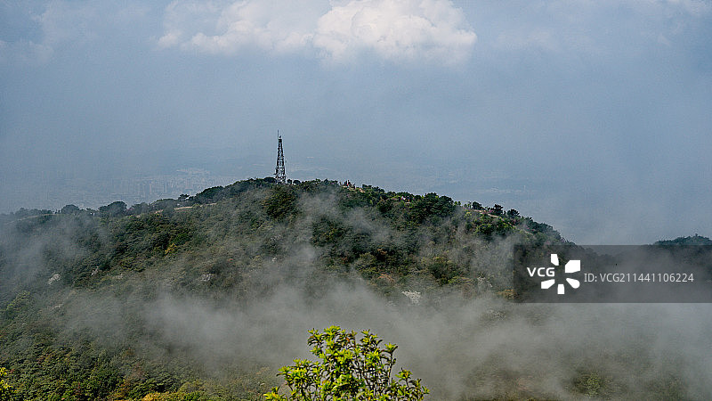 深圳梧桐山爬山图片素材
