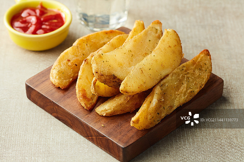 炸薯角烤土豆块图片素材