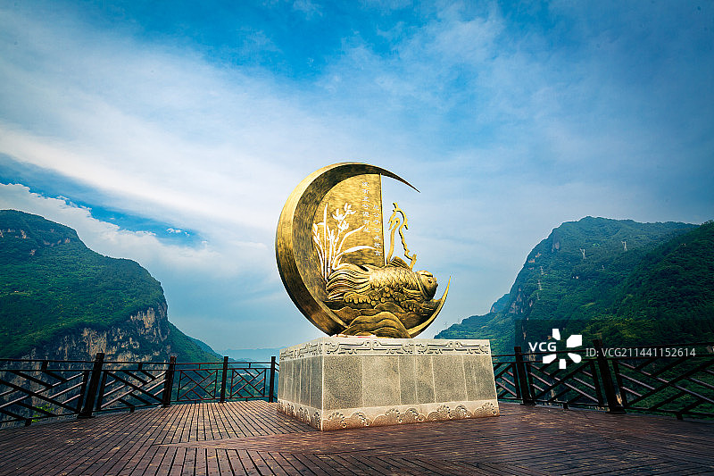 三峡秭归牛肝马肺峡之巅图片素材