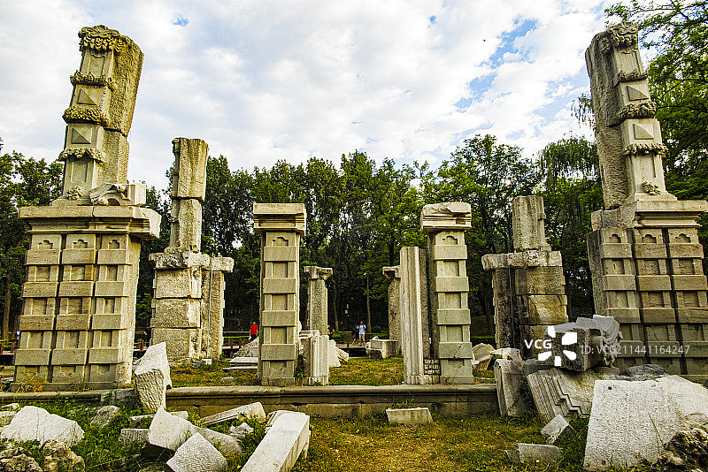 中国北京圆明园遗址公园西洋楼遗址，断壁残垣，谐奇趣、大水法、方外观、海晏堂图片素材