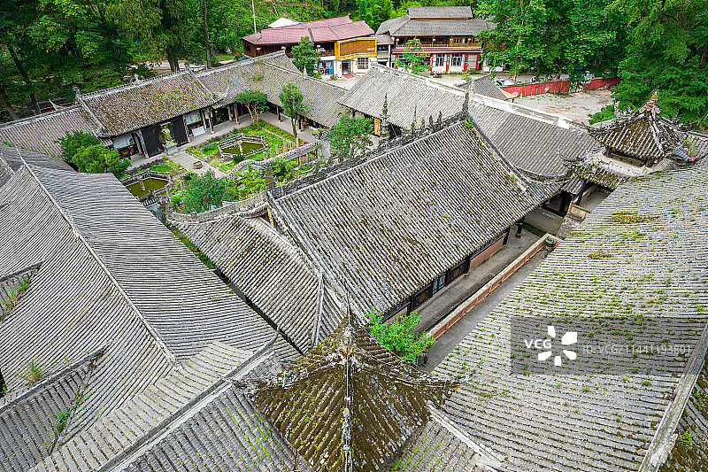 中国四川省德阳市什邡市湔底乡龙居寺图片素材