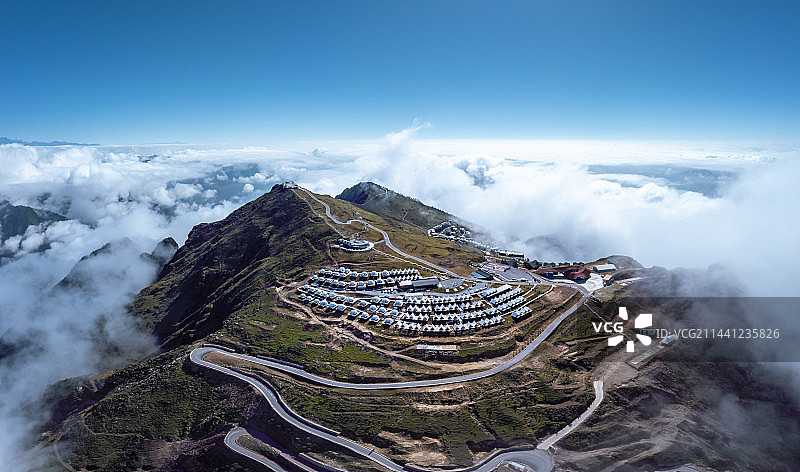 亚洲最美360º景观平台四川雅安牛背山风光图片素材