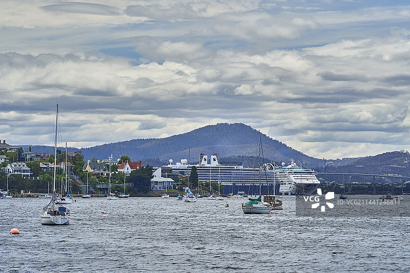 澳大利亚霍巴特港口帆船图片素材