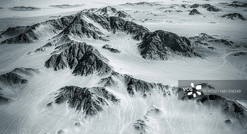 沙漠中的水墨画图片素材