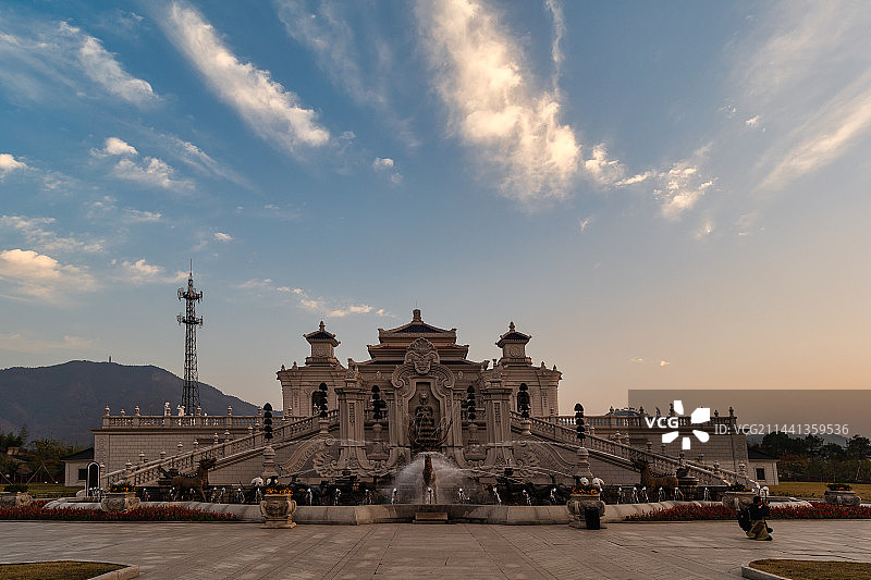 浙江横店新长春园夏苑十二生肖兽首文化建筑风光图片素材