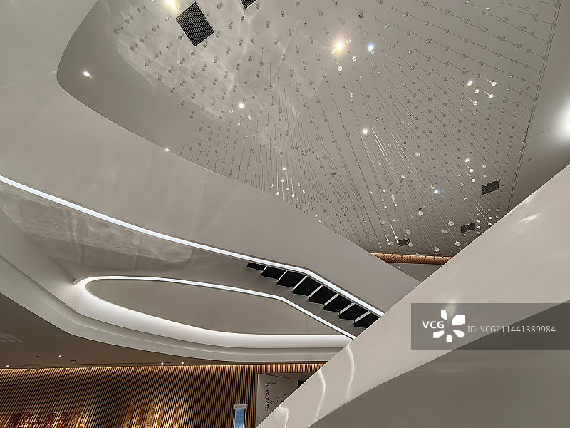 现代线条优美大气的楼梯图片素材