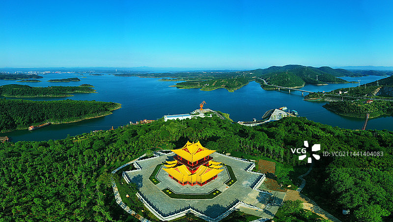 湖北十堰:丹江口均陵阁风光图片素材