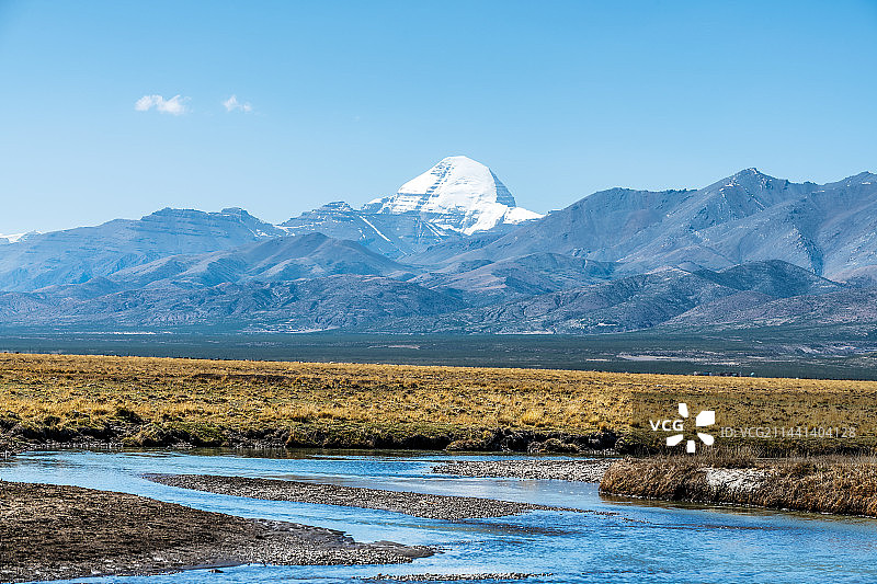 西藏阿里地区普兰县冈仁波齐峰图片素材