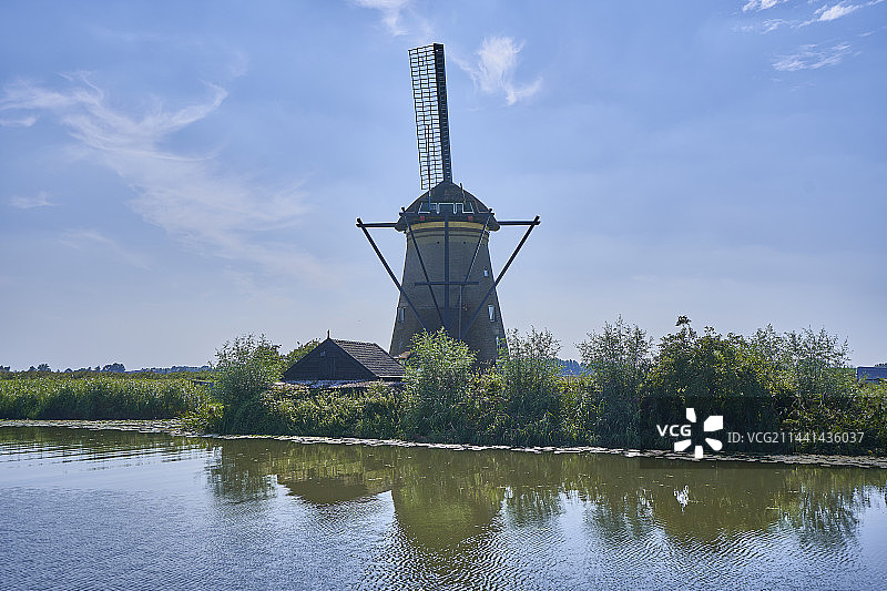 欧洲荷兰小孩儿堤坝图片素材