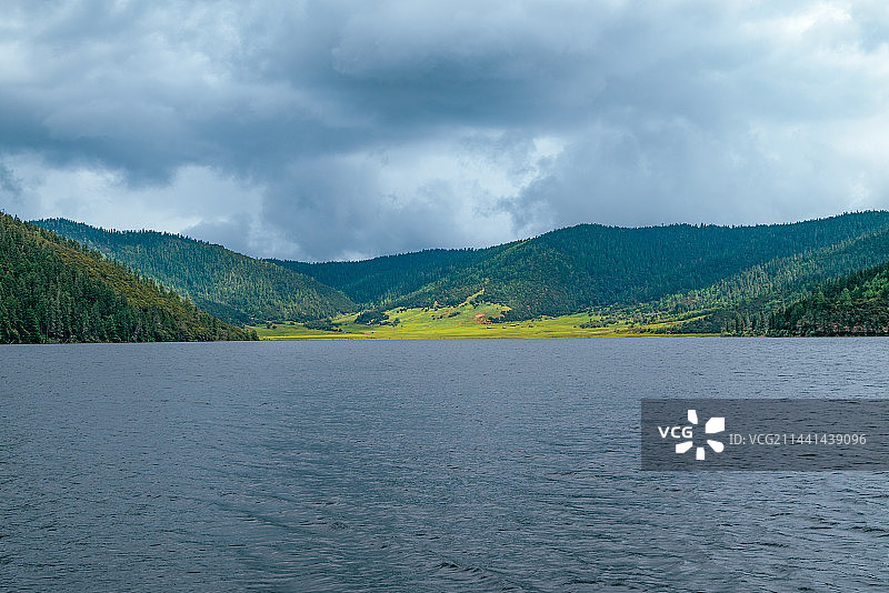 迪庆普达措国家公园图片素材