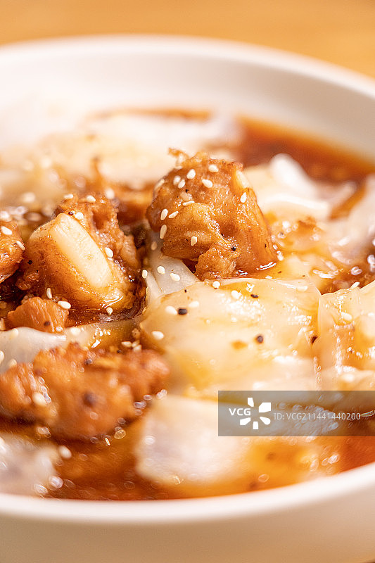 广东省佛山市顺德区陈村镇传统美食排骨蒸陈村粉图片素材