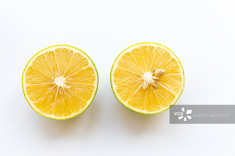 白色背景中的柠檬图片素材