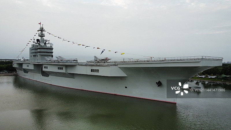 东方绿舟仿真航空母舰图片素材